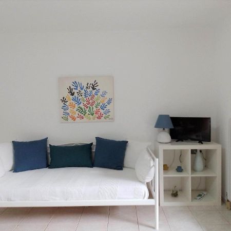 Small Theater Apartment Epidaurus Exteriör bild